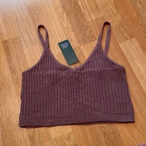 NWT Cropped sweater tank (M)